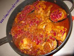 نتیجه تصویری برای خورش آلو اسفناج با مرغ