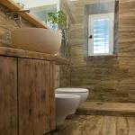 Pietra e legno per il bagno rusticoBagni dal mondo Un blog sulla