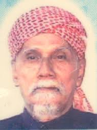 Tuan guru Hj. Mat Isa Ahmad Ansorullah yang memimpin Tariqat Syatariah ini juga dikenali sebagai Pak Teh Mat Isa di kalangan penduduk setempat. - pak-teh-gambar2
