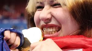 What's on Alysa Liu's teeth? The story behind figure skater's style