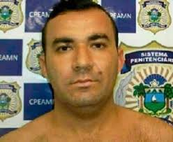 fechar [x] Samarone Pereira de Carvalho, de 38 anos, foi morto pela polícia; material encontrado - cidades_26041048