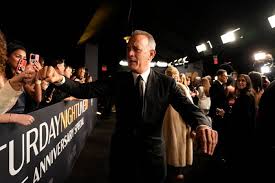 Tom Hanks and Bryan Cranston's Red Carpet Banter with Photographers