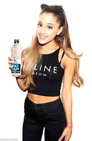 Résultat de recherche d'images pour "ariana grande cat ears"