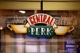 AREA CENTRAL - Central Perk Coffe Images?q=tbn:ANd9GcTsyR0FLvVE0IX8ITUeDupC3LL5PSR7UYTp2X2S8j8SWX-ip26p