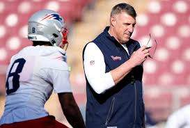 NFL awards: Mike Vrabel of the Patriots wins his second Coach of the Year award