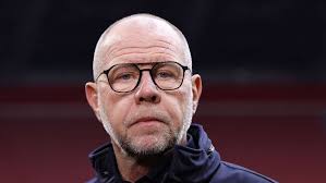 Ajax start met Rayane Bounida; één wijziging op het middenveld