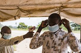 EUA realizará controles de detecção de ebola em aeroportos e restrições de entrada de visitantes que estiveram em países afetados