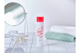 【牛乳石鹸】スキンケアシリーズの「薬用化粧水」リニューアル 3種のビタミンC配合、“税込み770円”（LASISA）