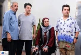 تصاویر بغل کردن یک دختر بزرگسال توسط یک مرد در تلویزیون