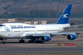 Juez de EEUU autoriza liquidación de activos argentinos para compensar expropiaciones de aerolíneas