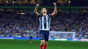Sergio Canales, cerca de los máximos goleadores de Rayados en el Clásico Regio