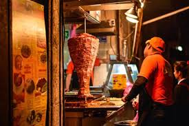 Día del Taco 2026: el origen de los tacos al pastor, del trompo árabe al ícono chilango