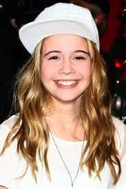 Beatrice Miller wore her blonde hair in loose waves at the &#39;X Factor&#39; Season Finale at CBS Television City on December 20, 2012 in Los Angeles, CA - bea-miller-blonde-wavy-hair