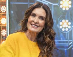 Fátima Bernardes faz retiro de leitura na Inglaterra: 'Fazia tempo que não lia um livro tão rápido'