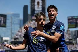 Bosnia se aferra al Mundial como tercera del Grupo B y elimina a Catar