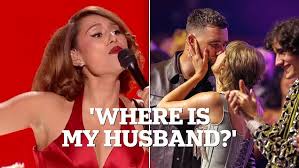 Video: Taylor Swift sings 'Where Is My Husband?' to Travis Kelce