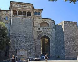 Imagem de Etruscan Arch