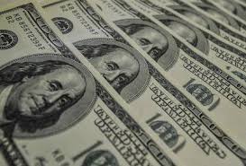 Os motivos que mantêm o dólar no patamar de 5 reais, segundo especialistas