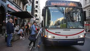 Feriado del 25 de Agosto: Horarios del Transporte Público en Montevideo