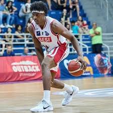 Tetracampeão Franca enfrenta estreante Cruzeiro pelo NBB; UOL transmite