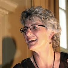 Ruth Kaufmann-Hayoz ist Psychologin und seit 1992 ordentliche Professorin für Allgemeine Ökologie und Direktorin der 1988 gegründeten Interfakultären ... - Fest-Kaufmann-01_small