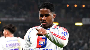 Endrick, cedido por el Real Madrid, respondió a las críticas de Paulo Fonseca con una actuación estelar como suplente en el Lyon