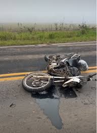 Motociclista morre a caminho do trabalho em acidente na SC-449