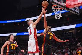 O Heat garantiu uma vitória importante sobre os Hawks em troca de Tyler Hero.