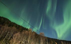 El eclipse lunar del 27 y 28 de agosto podría coincidir con auroras boreales: ¿dónde podrían verse?