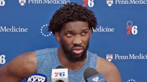 NBA: Embiid wrócił, ale nie pomógł. Jeszcze niedawno nie mógł chodzić