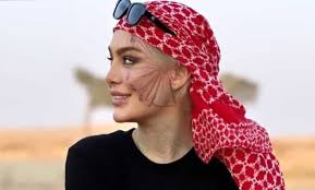 عکس| سحر قریشی و تینا آخوندتبار در باشگاه بوکس