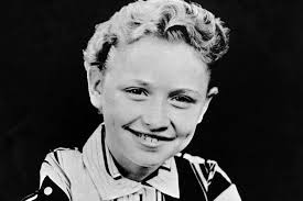 The Day Dolly Parton Released Her Debut Single
