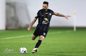 بازیکن مغضوب قلعه‌نویی قید پرسپولیس را زد