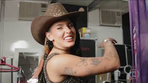 Circuito Sertanejo: Ana Castela mostra bastidores de show que contou com a participação de sua mãe