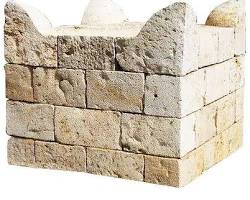 Hình ảnh về outdoor natural stone altar for Earth God and God of Wealth