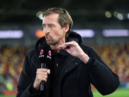 Peter Crouch, Alan Shearer y Paul Merson predicen victoria para Liverpool ante Nottingham Forest