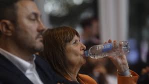 Bullrich y Macri: ¿Unión PRO-LLA para conquistar votantes porteños? - Imagen principal del artículo