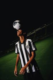 Robinho Jr. muda nome na camisa do Santos e volta a ser chamado de Juninho