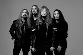 Revolver Magazine - News update