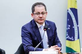 PF mira deputado Cezinha de Madureira em ação sobre desvios em emendas