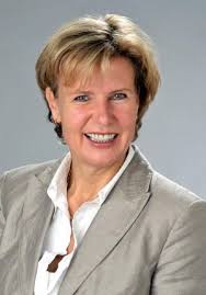 ... Bettina Schuett geleitet, sie ist gleichzeitig Area General Manager ...