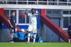 Amuzu, do Grêmio, é convocado por Gana para amistoso; veja quais jogos ele pode ficar fora
