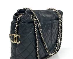 Chanel Matelasse Coco bagの画像