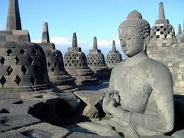Hasil gambar untuk borobudur