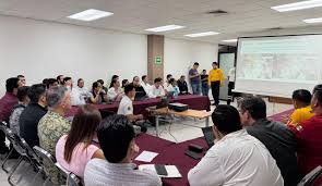 Refuerzan medidas preventivas ante evolución de “Simón”; cierran puerto y playas