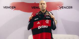 Leonardo Jardim encerra ciclo no Flamengo, após derrota para o Vitória na Copa do Brasil, e sequência é interrompida