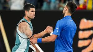 Alcaraz vs. Djokovic: ¡Duelo Titánico en el US Open! ¿Quién Domina? - Imagen principal del artículo