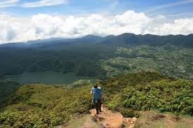 Hasil gambar untuk keindahan gunung
