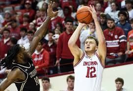 AP Top 25: Purdue Holds Off Arizona in College Basketball Rankings