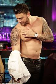 Résultat de recherche d'images pour "jax taylor"